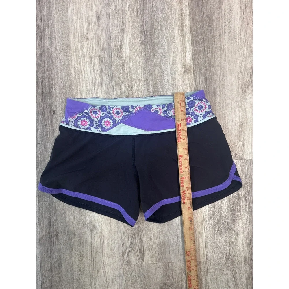 Lululemon Groovy Run shorts in Black Power Purple Flora Run Speed‎ Short Size 6
